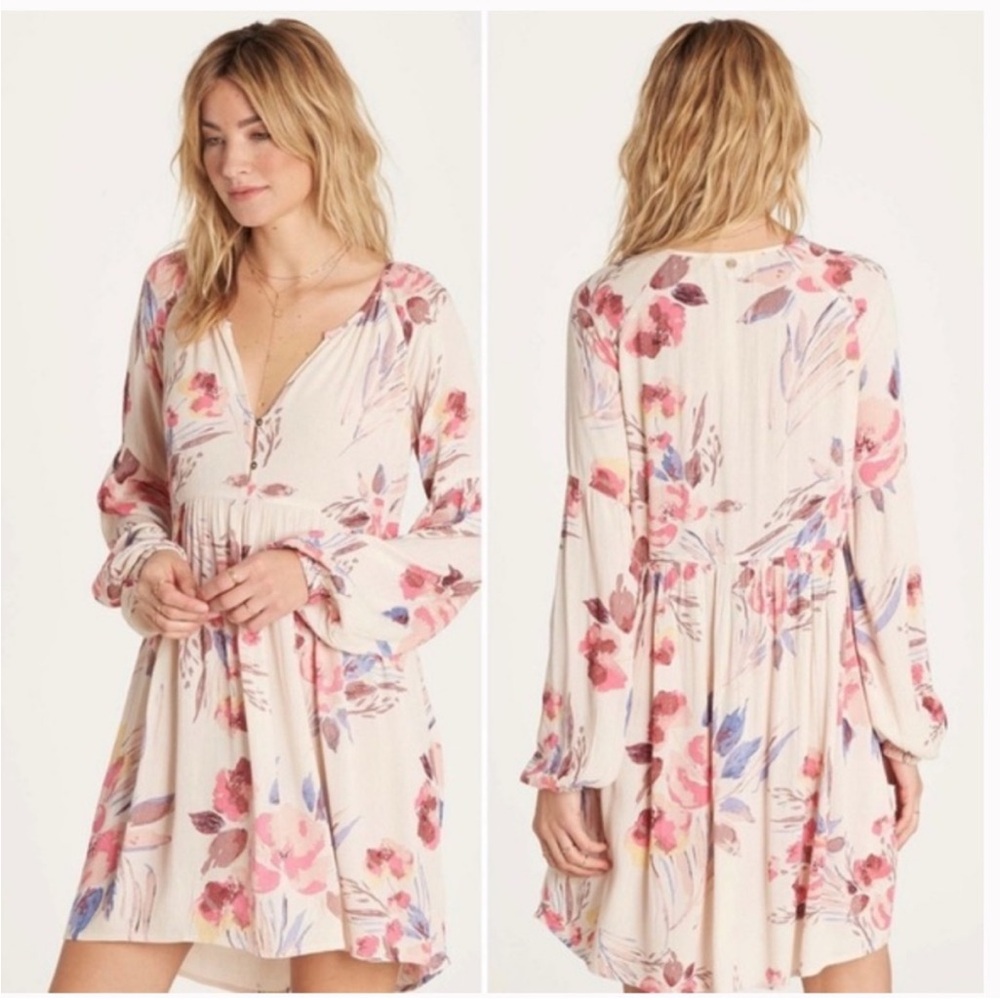 Billabong NWT Floral Dress
